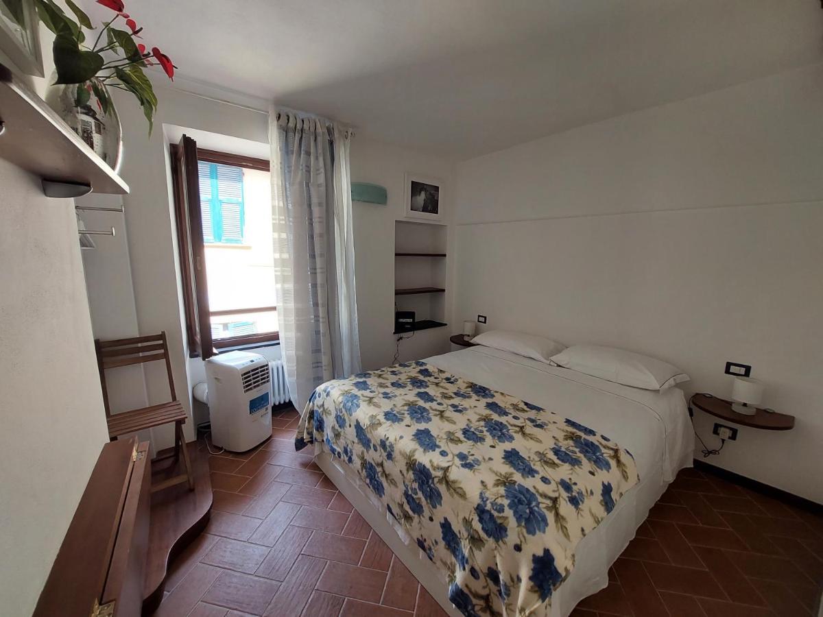 A Ca Di Bafirussi Hotel Vernazza Bagian luar foto
